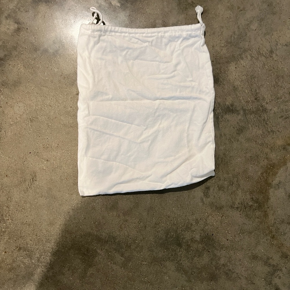 Authentic Versace White Drawstring Logo Pouch - Picture 5 of 5